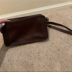 Coach vintage American leather crossbody bag.